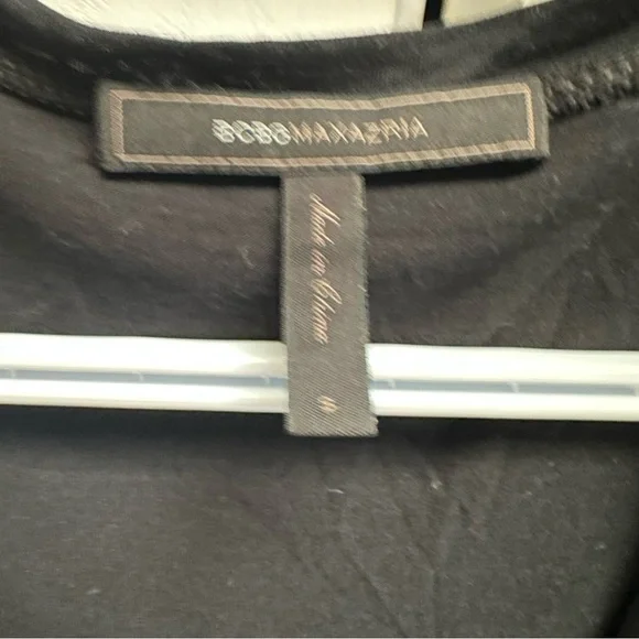 BCBGMAXAZRIA Asymmetrical Draped, 100% Modal sleeveless black blouse size S - Picture 4 of 5